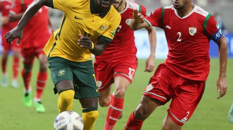 袋鼠军团狂飙突进，三球破阿曼豪取三连胜