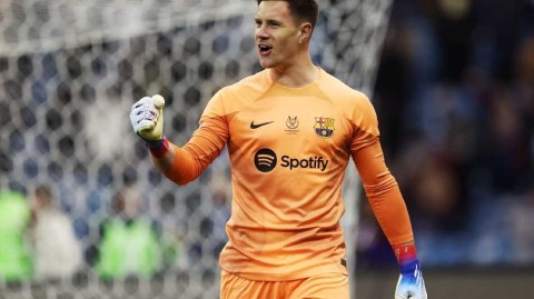 红蓝军团险胜挺进决赛 特狮神扑铸就点球荣耀