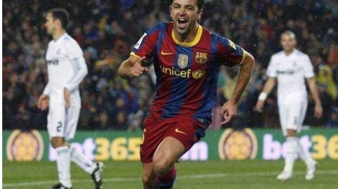 巴萨梦三灵魂指挥官 哈维用双脚书写足球哲学