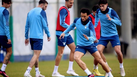 蓝鹰振翅欧协联罗马城厉兵秣马