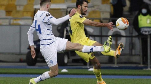 欧冠基因对决：黄色潜水艇客场攻克基辅，西班牙双塔定位球破门