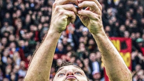 群星璀璨：绿茵场上那些凝固激情的永恒庆祝瞬间