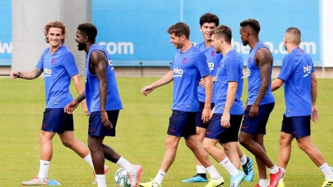 巴塞罗那全力冲刺新赛季 格列兹曼无缝融入团队合练