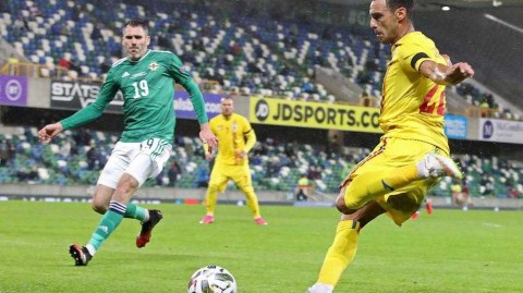 欧国联激战夜：北爱尔兰战平罗马尼亚，绿茵场上演悲喜两重天