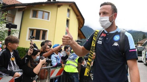 烈日下的呐喊，那不勒斯全新启航