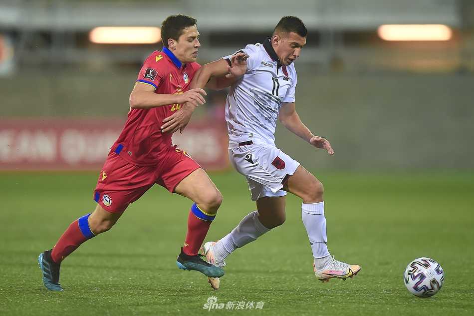 阿尔巴尼亚锋线尖刀伦哈尼抽射破门瞬间，全场激情燃烧