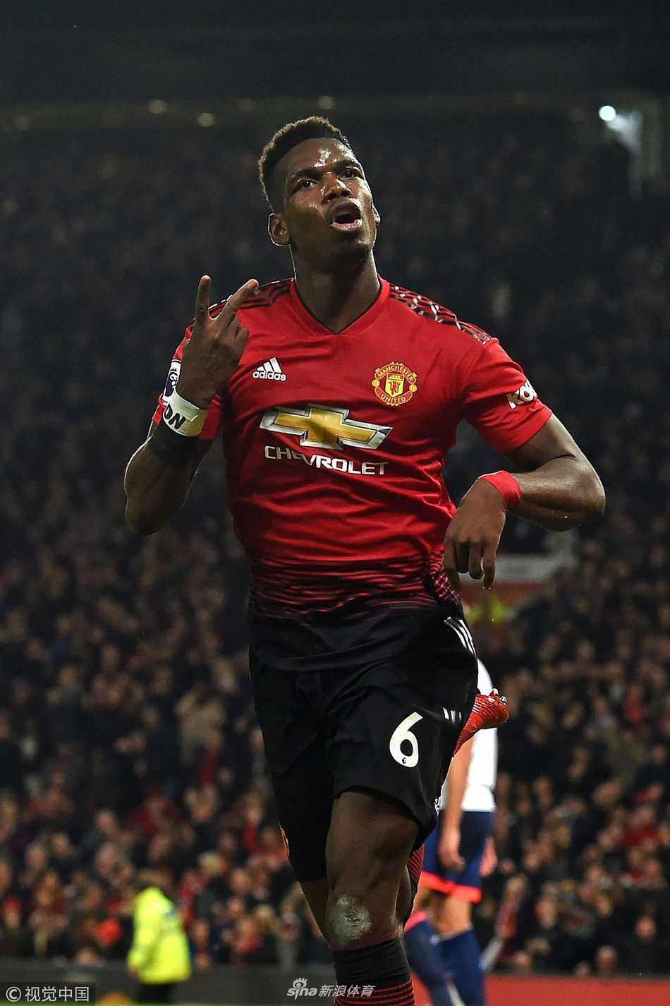 替补登场的卢卡库在接博格巴妙传后，冷静推射破门，为曼联锁定4-1的胜局。进球后的比利时人怒吼庆祝，将多日来的郁闷一扫而光。