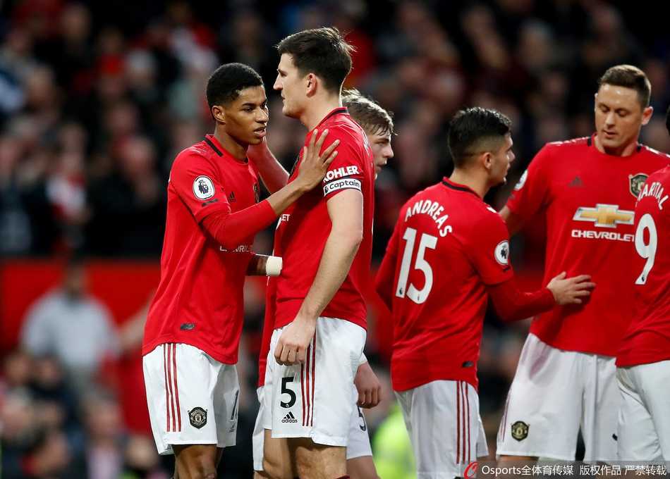 小将格林伍德替补登场后，在禁区前沿冷静晃开角度，左脚轰出一记贴地斩，皮球直窜死角，门将望球兴叹