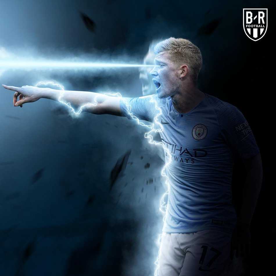 曼城球员在终场哨响后瘫倒在伊蒂哈德球场，他们的欧冠梦想在咫尺之遥处轰然破碎。