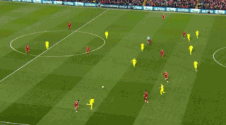 维纳尔杜姆冷静施射，在点球点附近（12码处）接球后，不作调整直接推射，皮球应声入网，比分扩大为2-0