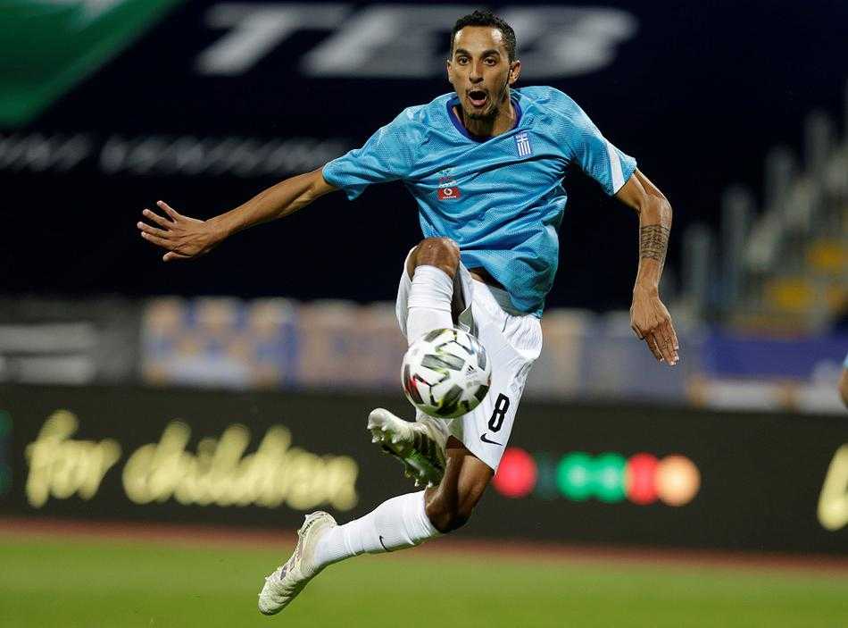 希腊球员科索沃客场激情庆祝进球