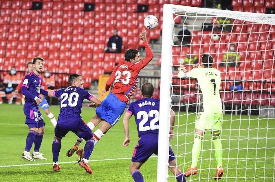 若昂·菲利佩一剑封喉，他的推射不仅将皮球送入网窝，也将主队反扑的势头彻底冰封，定格了这场冷门的比分。