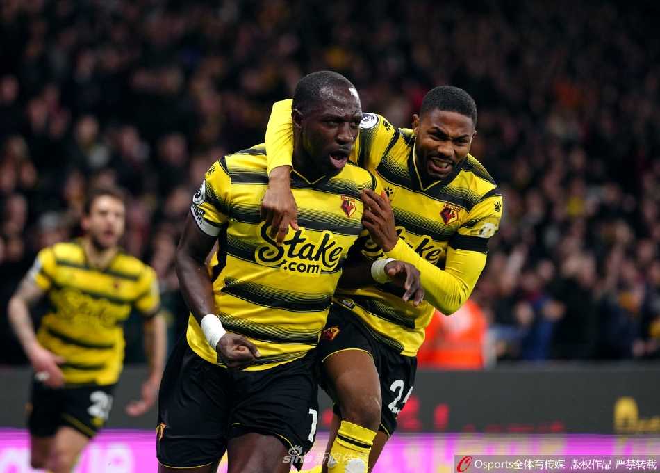 水晶宫核心维尔弗里德·扎哈打进第三球后霸气怒吼，尽情释放压力